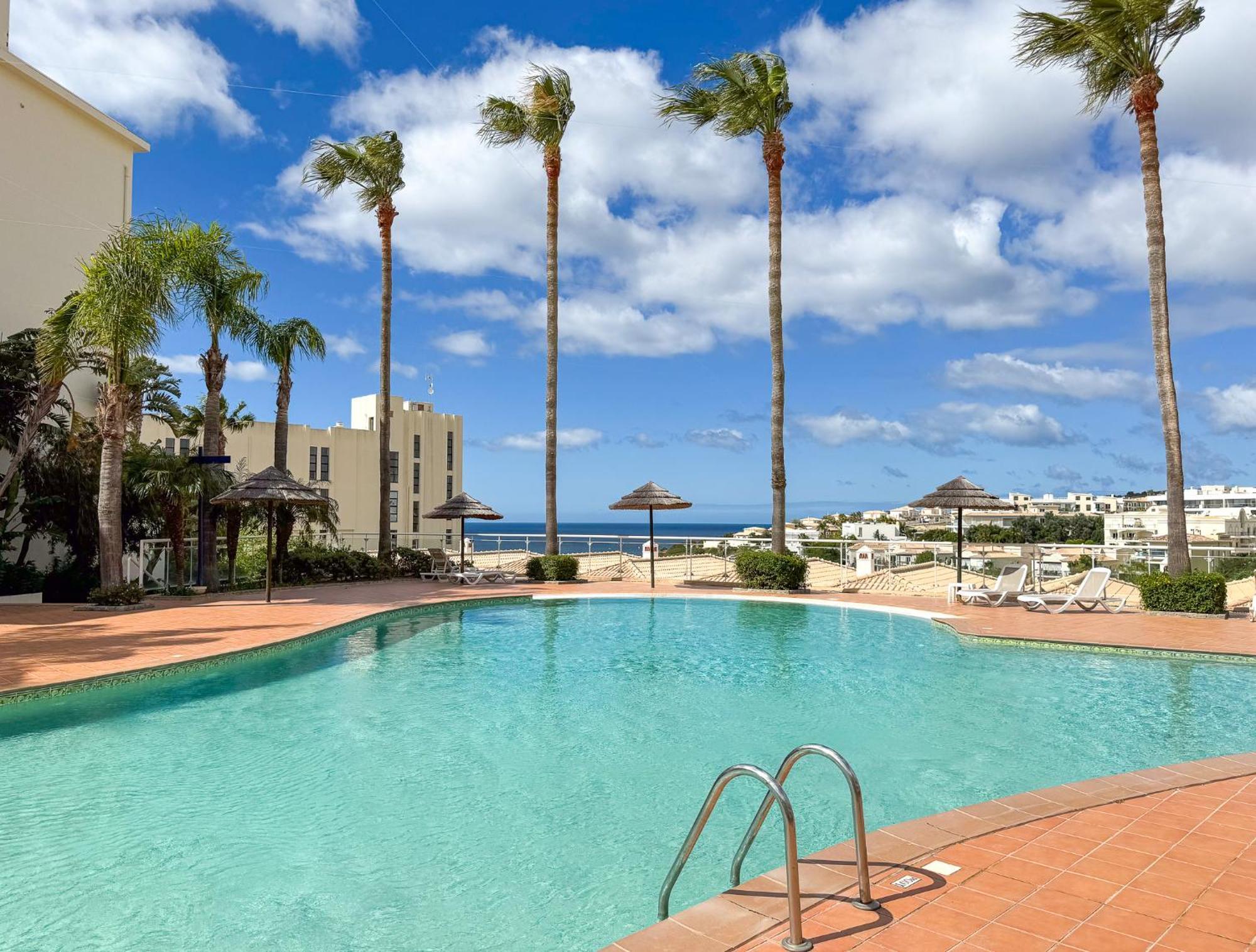 Holiday Beach Apartment Porto De Mos Лагуш Экстерьер фото
