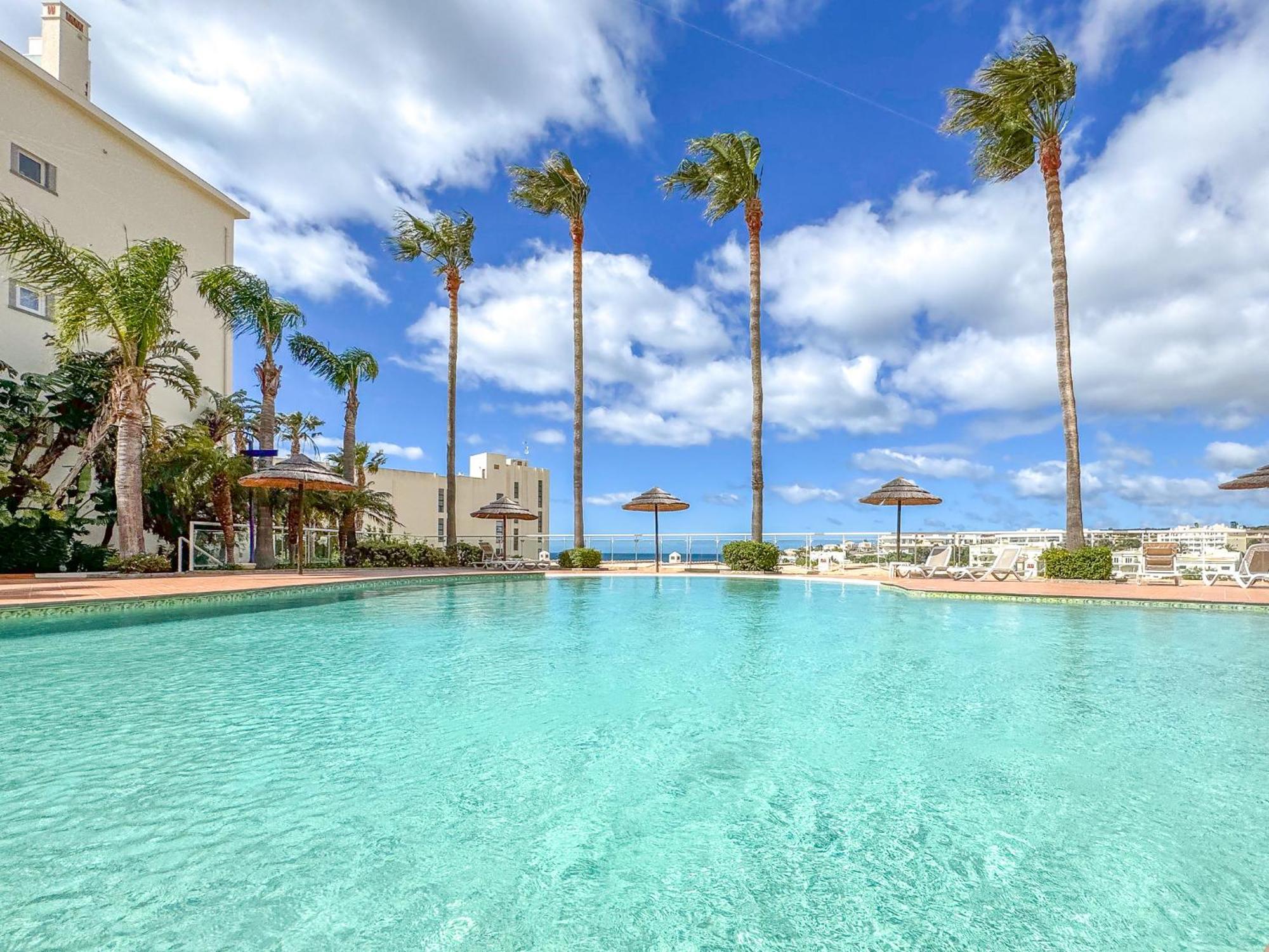 Holiday Beach Apartment Porto De Mos Лагуш Экстерьер фото