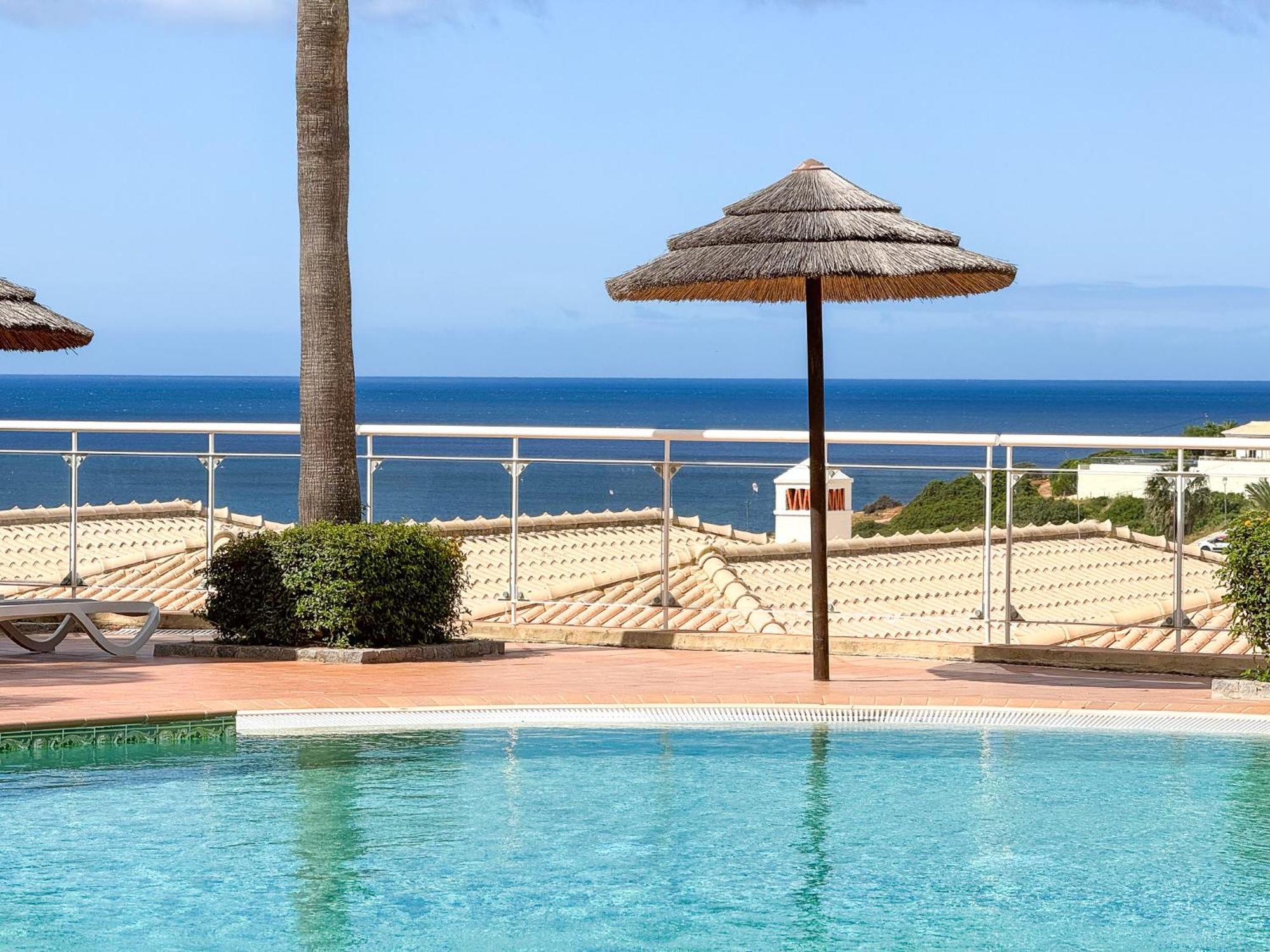 Holiday Beach Apartment Porto De Mos Лагуш Экстерьер фото